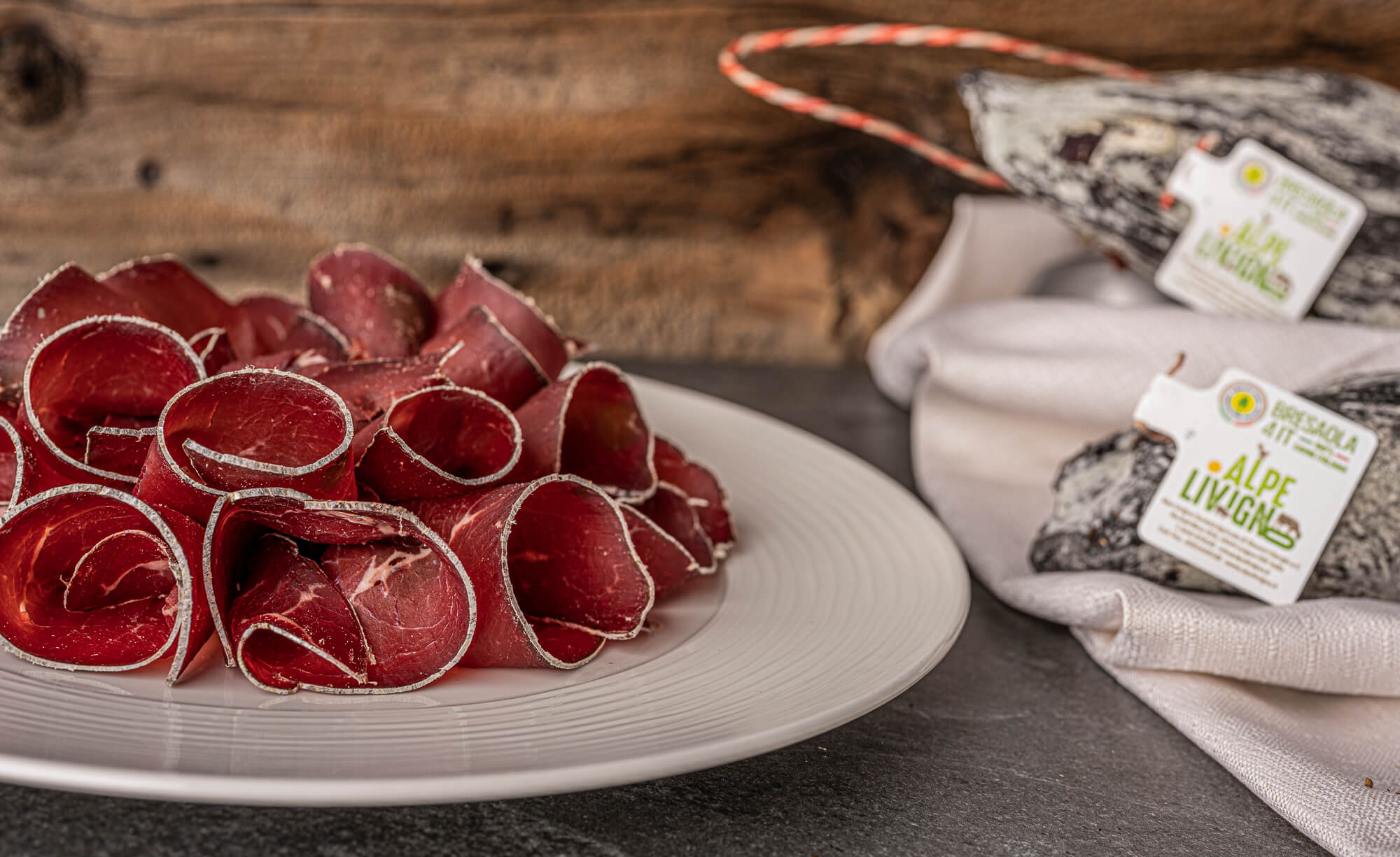 bresaola di livigno e salumi tipici livignaschi